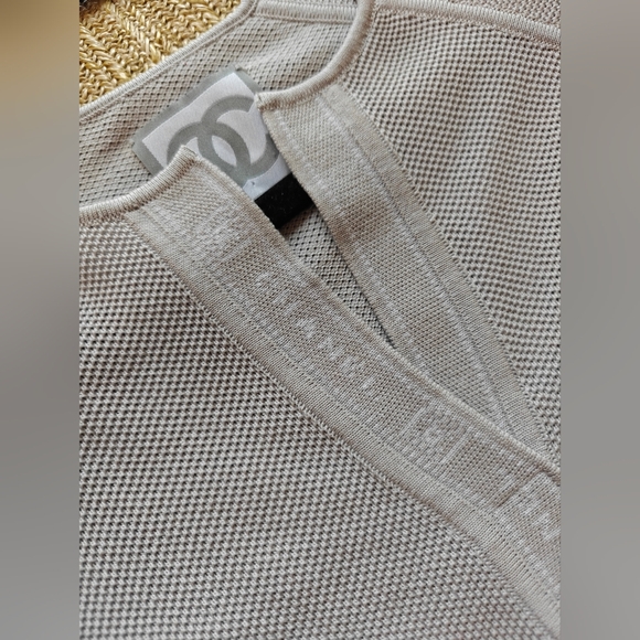 CHANEL SPORT GRAY TOP - Picture 3 of 8